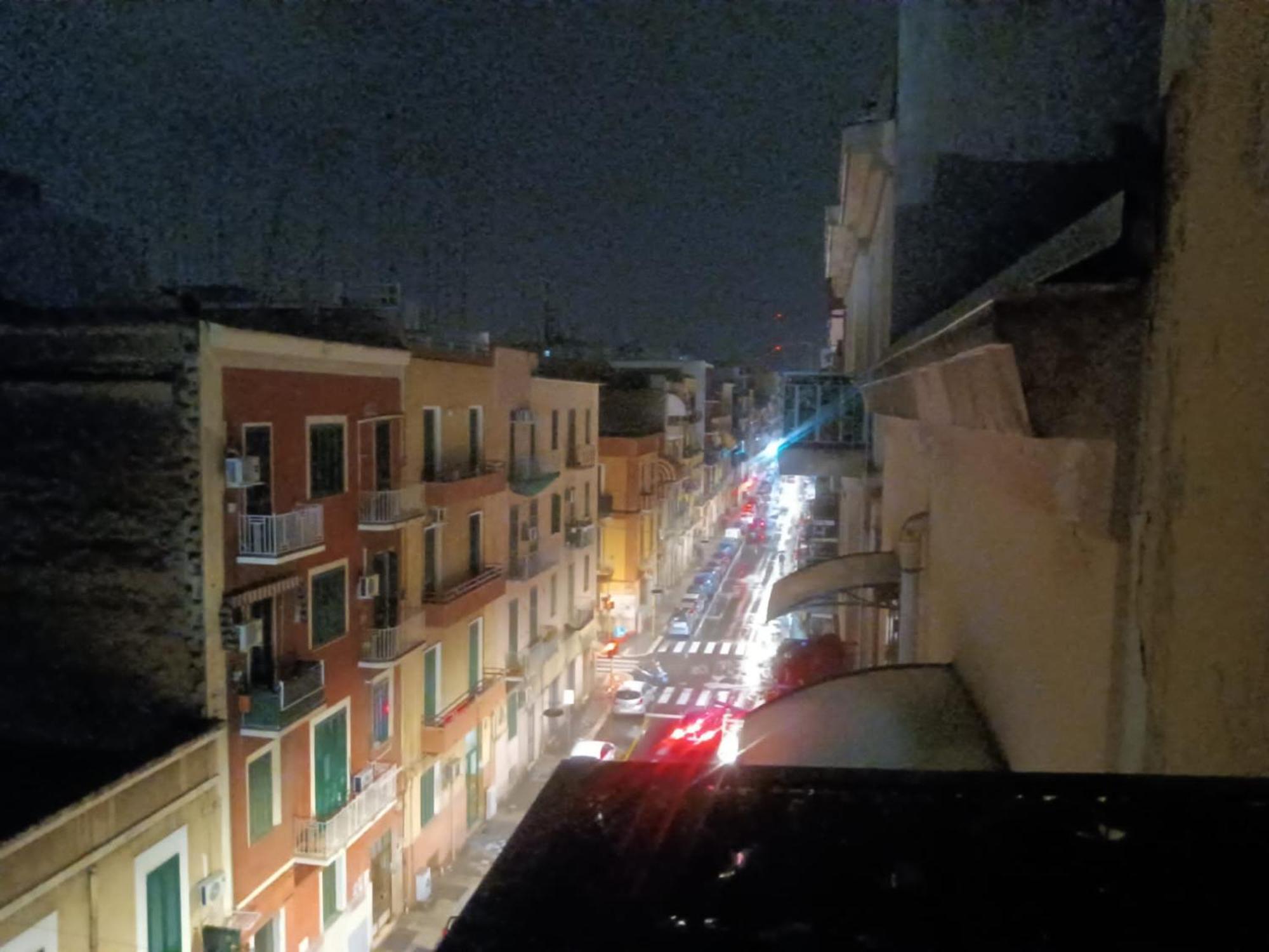 Pokoj Dla 2 Z Prywatnym Balkonem, Lazienka I Wejsciem Bari Exterior foto